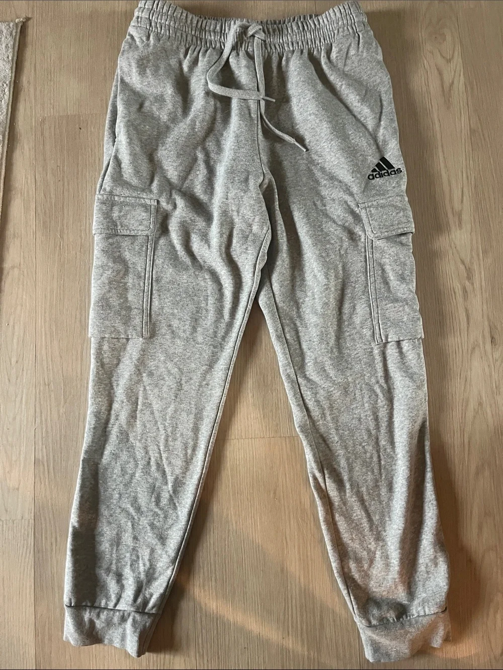 Adidas Men's medium Light Gray Cargo Joggers with Drawstring